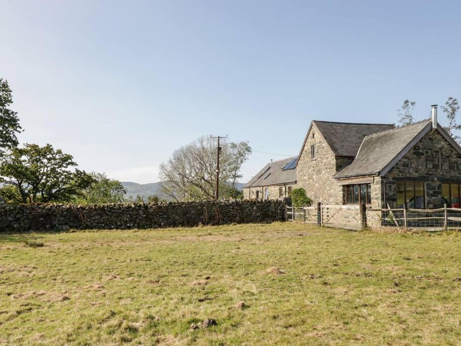 Pandy Farmhouse - Panoramic Mountain Views Within Snowdonia'S National Park - 4X4 Recommended 돌겔라우 외부 사진