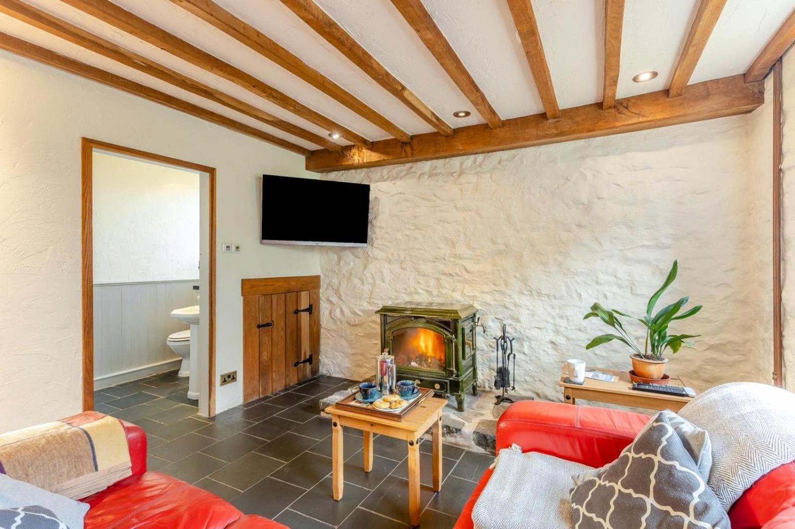 Pandy Farmhouse - Panoramic Mountain Views Within Snowdonia'S National Park - 4X4 Recommended 돌겔라우 외부 사진